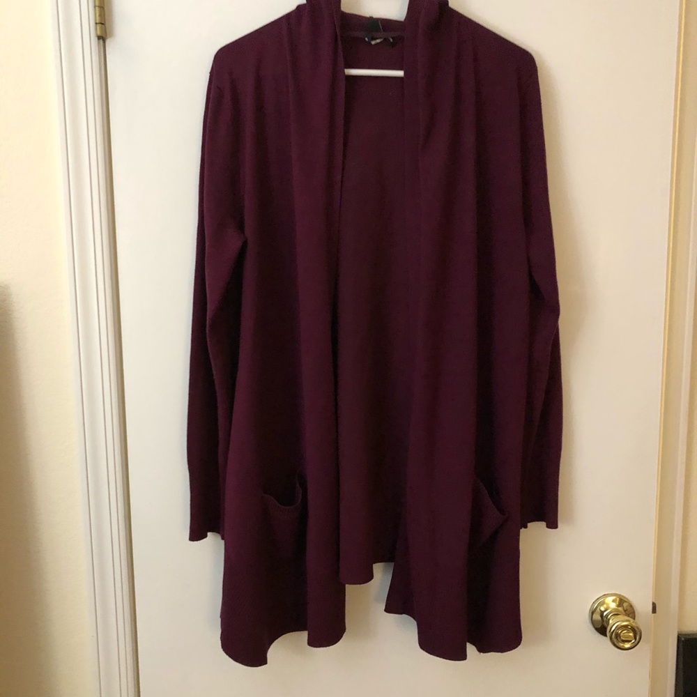 Burgundy Hooded Cardigan with pockets! Worn once.